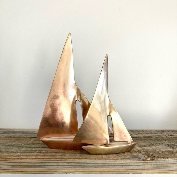 Brass sailboats set of 2 - Picture 1 of 10